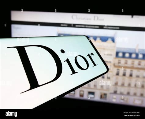 christian dior french website.